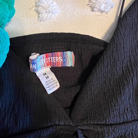 BUNDLE - green and black urban outfitters tops sizes s and m - Picture 7 of 7